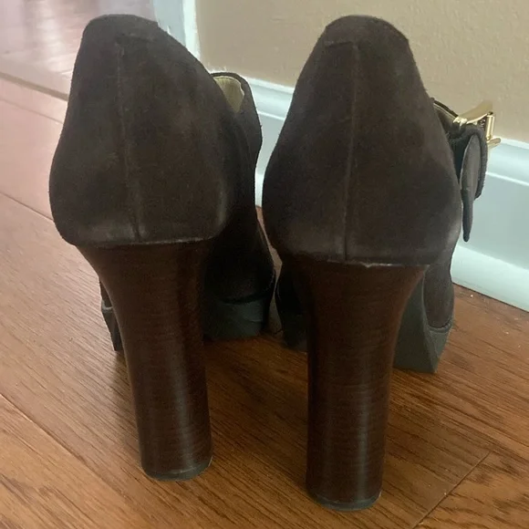 Michael Kors Women's Dark Brown Suede Heels - Picture 4 of 4